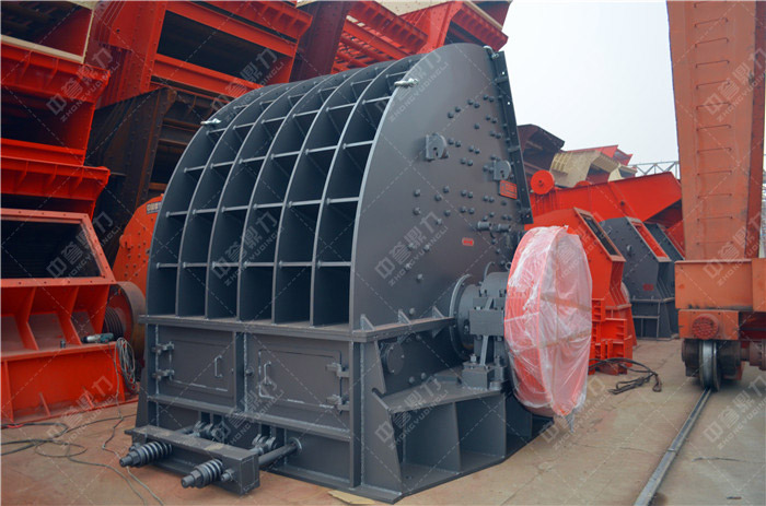 環(huán)錘破碎機(jī)外觀